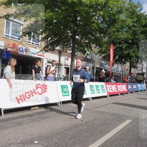 15.09.2024 - PSD Bank Halbmarathon Miley Keyser http://msf.ph/oto/7074800 15.09.2024 12:31:23 Ziel 1948, 1961, 2259, 2858, 3089, 3309, 3416, 3486, 3542 meine-sportfotos.de