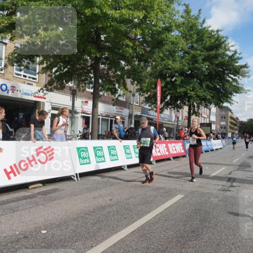 15.09.2024 - PSD Bank Halbmarathon Miley Keyser http://msf.ph/oto/7074815 15.09.2024 12:31:27 Ziel 1948, 1961, 3089, 3309, 3486 meine-sportfotos.de