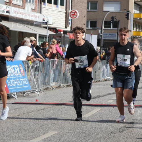 15.09.2024 - PSD Bank Halbmarathon Michael Strokosch http://msf.ph/oto/7074827 15.09.2024 12:14:51 Ziel 798, 1544, 1950, 2118, 2390, 2530, 2557, 2573, 3000, 3052, 3168 meine-sportfotos.de