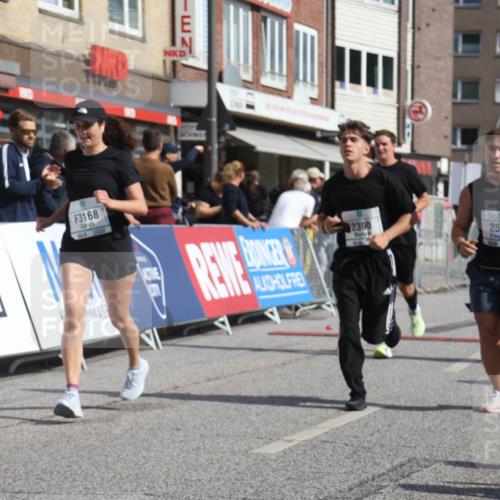 15.09.2024 - PSD Bank Halbmarathon Michael Strokosch http://msf.ph/oto/7074835 15.09.2024 12:14:52 Ziel 798, 1544, 1950, 1964, 2118, 2390, 2530, 2557, 2573, 3000, 3052, 3168 meine-sportfotos.de