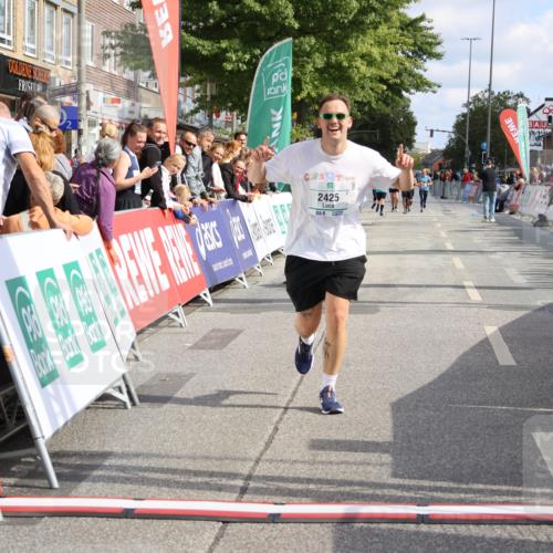 15.09.2024 - PSD Bank Halbmarathon Strokosch-Dieckow http://msf.ph/oto/7074841 15.09.2024 12:33:09 Ziel 2411, 2414, 2425, 3045, 3358 meine-sportfotos.de