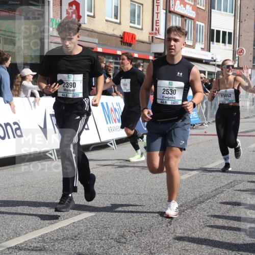 15.09.2024 - PSD Bank Halbmarathon Michael Strokosch http://msf.ph/oto/7074871 15.09.2024 12:14:54 Ziel 798, 1544, 1950, 1964, 2091, 2118, 2390, 2530, 2557, 3000, 3052, 3168 meine-sportfotos.de