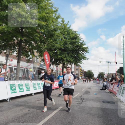 15.09.2024 - PSD Bank Halbmarathon Miley Keyser http://msf.ph/oto/7074877 15.09.2024 12:31:36 Ziel 1866, 1961, 2068, 2887, 3309 meine-sportfotos.de