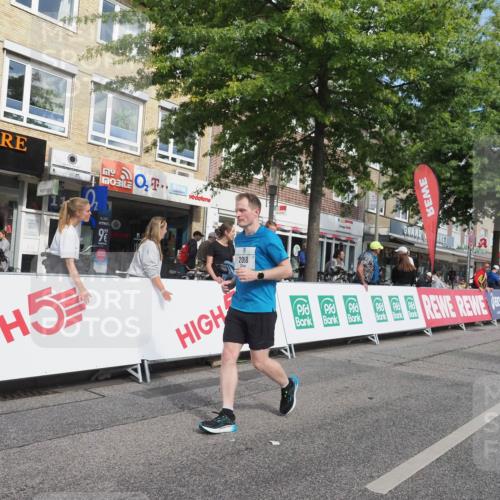 15.09.2024 - PSD Bank Halbmarathon Miley Keyser http://msf.ph/oto/7074925 15.09.2024 12:31:38 Ziel 1866, 2068, 2887, 3541 meine-sportfotos.de