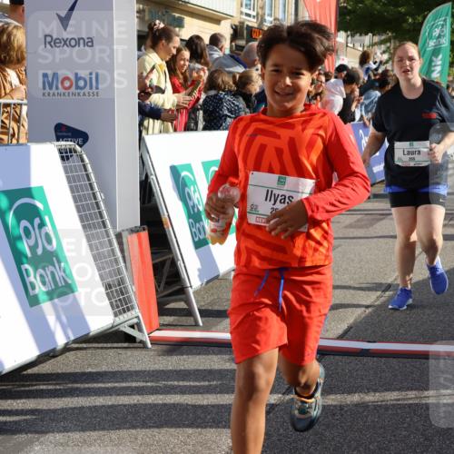 15.09.2024 - PSD Bank Halbmarathon Strokosch-Dieckow http://msf.ph/oto/7074926 15.09.2024 10:29:35 Ziel 5, 12, 47, 70, 180, 194, 244, 254, 255, 271 meine-sportfotos.de