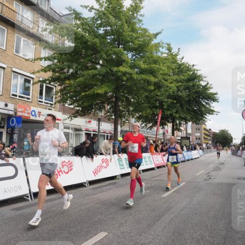 15.09.2024 - PSD Bank Halbmarathon Miley Keyser http://msf.ph/oto/7074928 15.09.2024 11:30:34 Ziel 682, 712, 1051, 1110, 1111, 1125, 1132, 1208, 1483 meine-sportfotos.de