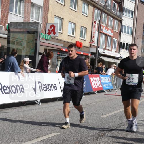 15.09.2024 - PSD Bank Halbmarathon Michael Strokosch http://msf.ph/oto/7074964 15.09.2024 12:15:04 Ziel 1950, 1964, 2091, 2118, 2390, 2522, 2530, 3000, 3052, 3078, 3079, 3168, 3170 meine-sportfotos.de