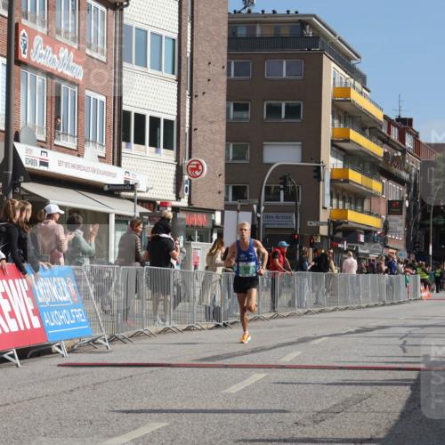 15.09.2024 - PSD Bank Halbmarathon Michael Strokosch http://msf.ph/oto/7074966 15.09.2024 11:04:30 Ziel 451 meine-sportfotos.de