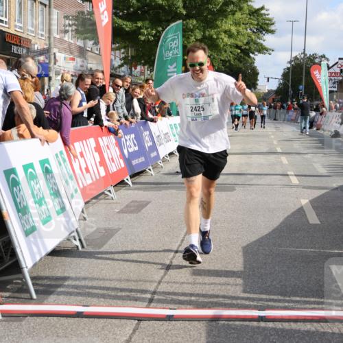 15.09.2024 - PSD Bank Halbmarathon Strokosch-Dieckow http://msf.ph/oto/7074968 15.09.2024 12:33:09 Ziel 2411, 2414, 2425, 3045, 3358 meine-sportfotos.de