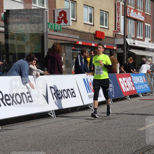 15.09.2024 - PSD Bank Halbmarathon Michael Strokosch http://msf.ph/oto/7075015 15.09.2024 12:15:08 Ziel 1964, 2091, 2097, 2118, 2234, 2258, 2522, 3078, 3079, 3080, 3170, 3548 meine-sportfotos.de