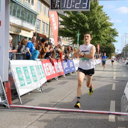 15.09.2024 - PSD Bank Halbmarathon Strokosch-Dieckow http://msf.ph/oto/7075026 15.09.2024 11:11:14 Ziel 481, 513, 523, 524, 543 meine-sportfotos.de