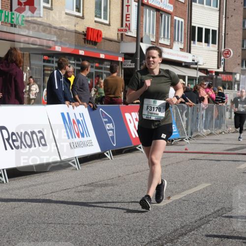 15.09.2024 - PSD Bank Halbmarathon Michael Strokosch http://msf.ph/oto/7075031 15.09.2024 12:15:09 Ziel 1964, 2091, 2097, 2118, 2234, 2258, 2522, 3078, 3079, 3080, 3170, 3375, 3376, 3548 meine-sportfotos.de