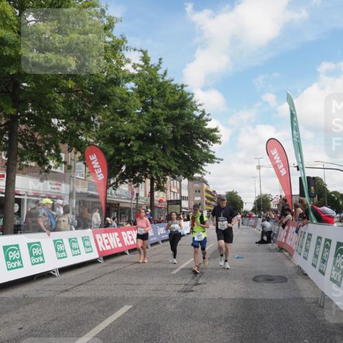 15.09.2024 - PSD Bank Halbmarathon Miley Keyser http://msf.ph/oto/7075036 15.09.2024 12:31:52 Ziel 2068, 2192, 2352, 2358, 2423, 3014, 3203, 3207, 3356, 3541 meine-sportfotos.de