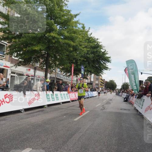 15.09.2024 - PSD Bank Halbmarathon Miley Keyser http://msf.ph/oto/7075038 15.09.2024 11:30:47 Ziel 701, 712, 918, 1038, 1110, 1125, 1137, 1165, 2461, 2475, 2476, 2601 meine-sportfotos.de