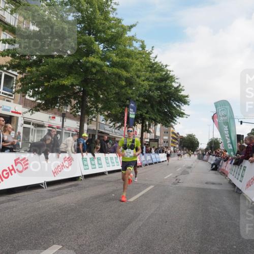 15.09.2024 - PSD Bank Halbmarathon Miley Keyser http://msf.ph/oto/7075048 15.09.2024 11:30:47 Ziel 701, 712, 918, 1038, 1110, 1125, 1137, 1165, 2461, 2475, 2476, 2601 meine-sportfotos.de