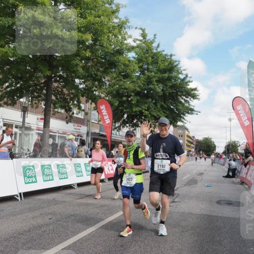 15.09.2024 - PSD Bank Halbmarathon Miley Keyser http://msf.ph/oto/7075087 15.09.2024 12:31:53 Ziel 2068, 2192, 2352, 2358, 2423, 3014, 3203, 3207, 3291, 3356, 3541 meine-sportfotos.de