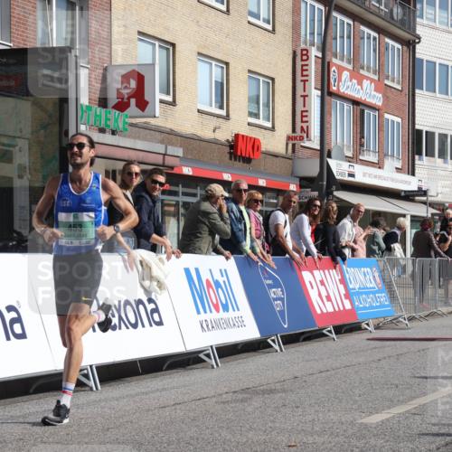 15.09.2024 - PSD Bank Halbmarathon Michael Strokosch http://msf.ph/oto/7075094 15.09.2024 11:04:44 Ziel 451, 453 meine-sportfotos.de