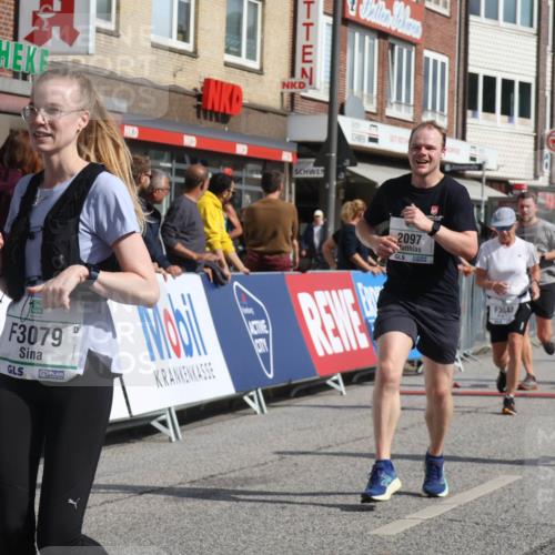 15.09.2024 - PSD Bank Halbmarathon Michael Strokosch http://msf.ph/oto/7075108 15.09.2024 12:15:14 Ziel 2091, 2097, 2234, 2258, 2522, 3078, 3079, 3080, 3170, 3353, 3375, 3376, 3548 meine-sportfotos.de