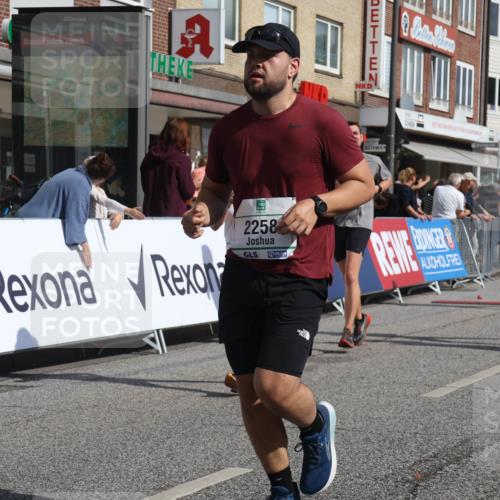 15.09.2024 - PSD Bank Halbmarathon Michael Strokosch http://msf.ph/oto/7075143 15.09.2024 12:15:16 Ziel 2097, 2234, 2258, 2522, 3078, 3079, 3080, 3170, 3353, 3375, 3376, 3548 meine-sportfotos.de