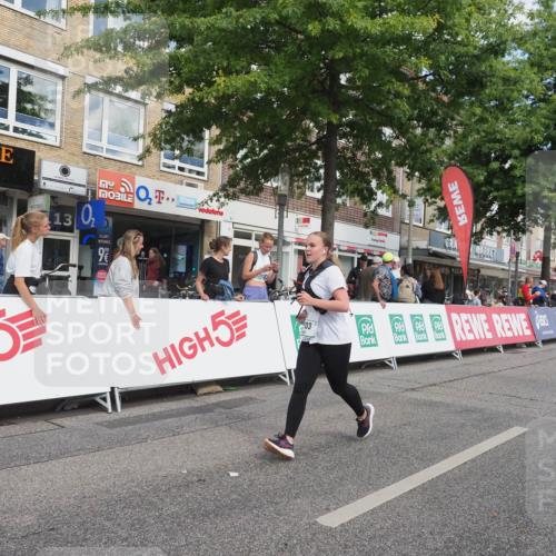 15.09.2024 - PSD Bank Halbmarathon Miley Keyser http://msf.ph/oto/7075158 15.09.2024 12:31:56 Ziel 2192, 2352, 2358, 2423, 3014, 3203, 3207, 3291, 3356, 3541 meine-sportfotos.de