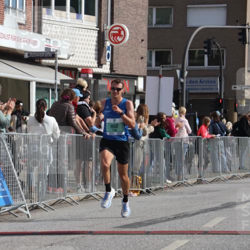 15.09.2024 - PSD Bank Halbmarathon Michael Strokosch http://msf.ph/oto/7075220 15.09.2024 11:05:45 Ziel 452 meine-sportfotos.de