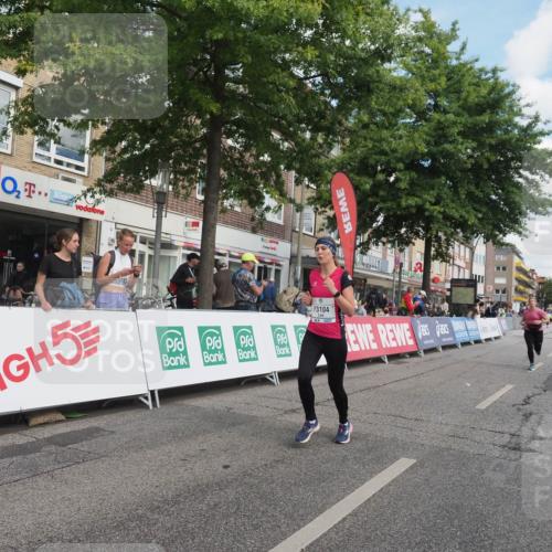 15.09.2024 - PSD Bank Halbmarathon Miley Keyser http://msf.ph/oto/7075233 15.09.2024 12:32:09 Ziel 2375, 2684, 3014, 3104, 3203, 3207, 3291 meine-sportfotos.de