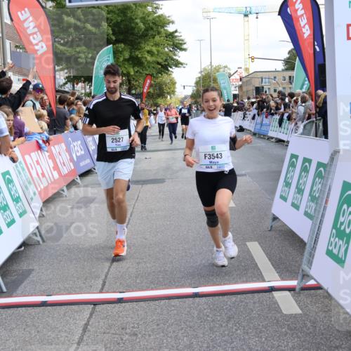 15.09.2024 - PSD Bank Halbmarathon Strokosch-Dieckow http://msf.ph/oto/7075244 15.09.2024 12:24:25 Ziel 1883, 1997, 2527, 2537, 3003, 3008, 3075, 3222, 3428, 3452, 3543 meine-sportfotos.de