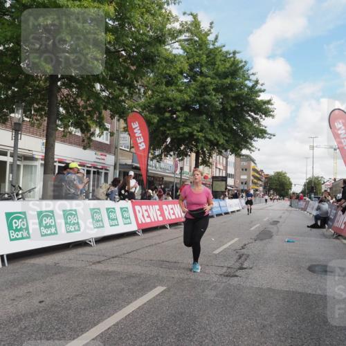 15.09.2024 - PSD Bank Halbmarathon Miley Keyser http://msf.ph/oto/7075259 15.09.2024 12:32:11 Ziel 2375, 2684, 3104, 3291 meine-sportfotos.de