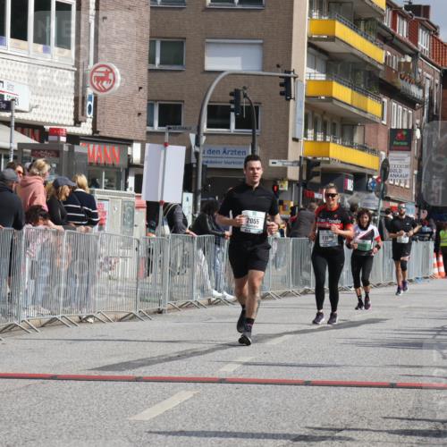 15.09.2024 - PSD Bank Halbmarathon Michael Strokosch http://msf.ph/oto/7075300 15.09.2024 12:15:36 Ziel 2007, 2055, 2318, 3186, 3509 meine-sportfotos.de