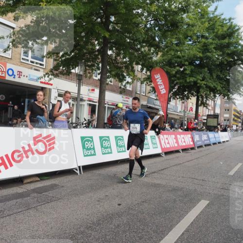 15.09.2024 - PSD Bank Halbmarathon Miley Keyser http://msf.ph/oto/7075305 15.09.2024 12:32:18 Ziel 2375, 2684, 3104 meine-sportfotos.de