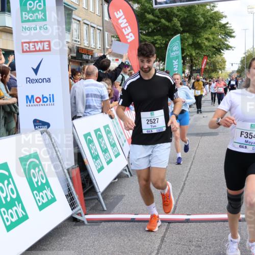 15.09.2024 - PSD Bank Halbmarathon Strokosch-Dieckow http://msf.ph/oto/7075319 15.09.2024 12:24:26 Ziel 1883, 1997, 2527, 2537, 3008, 3075, 3222, 3452, 3543 meine-sportfotos.de