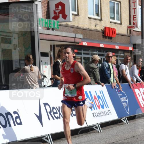 15.09.2024 - PSD Bank Halbmarathon Michael Strokosch http://msf.ph/oto/7075326 15.09.2024 11:05:58 Ziel 450, 452 meine-sportfotos.de