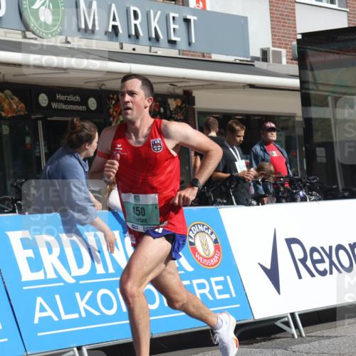 15.09.2024 - PSD Bank Halbmarathon Michael Strokosch http://msf.ph/oto/7075337 15.09.2024 11:05:59 Ziel 450, 452 meine-sportfotos.de