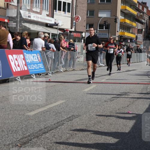 15.09.2024 - PSD Bank Halbmarathon Michael Strokosch http://msf.ph/oto/7075347 15.09.2024 12:15:38 Ziel 985, 2007, 2055, 2318, 3509 meine-sportfotos.de
