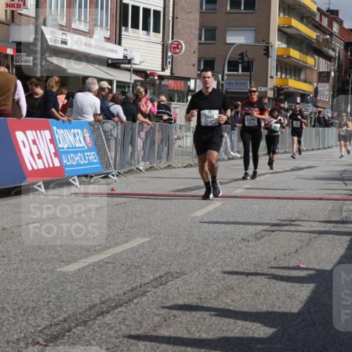 15.09.2024 - PSD Bank Halbmarathon Michael Strokosch http://msf.ph/oto/7075351 15.09.2024 12:15:38 Ziel 985, 2007, 2055, 2318, 3509 meine-sportfotos.de