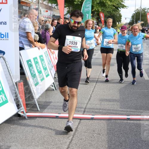 15.09.2024 - PSD Bank Halbmarathon Strokosch-Dieckow http://msf.ph/oto/7075358 15.09.2024 12:33:25 Ziel 1939, 3308, 3336, 3337, 3359, 3463 meine-sportfotos.de