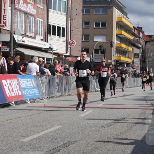 15.09.2024 - PSD Bank Halbmarathon Michael Strokosch http://msf.ph/oto/7075364 15.09.2024 12:15:39 Ziel 985, 2007, 2055, 2318, 3509 meine-sportfotos.de