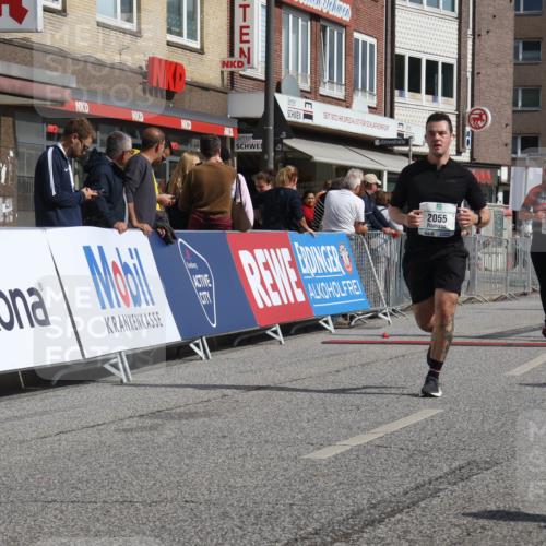 15.09.2024 - PSD Bank Halbmarathon Michael Strokosch http://msf.ph/oto/7075393 15.09.2024 12:15:40 Ziel 985, 2007, 2055, 2318, 3509 meine-sportfotos.de