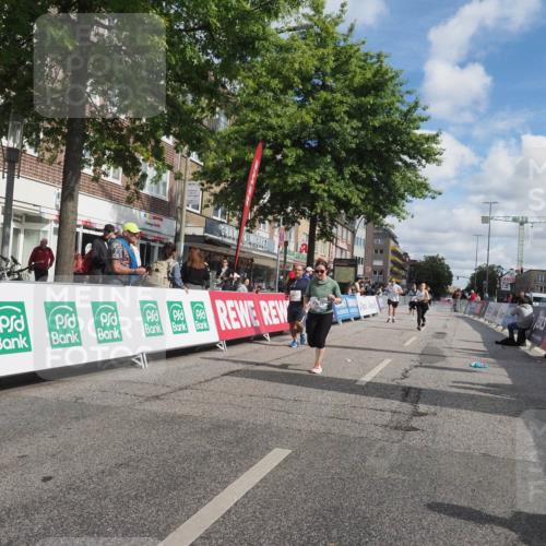 15.09.2024 - PSD Bank Halbmarathon Miley Keyser http://msf.ph/oto/7075415 15.09.2024 12:32:44 Ziel 2411, 2414, 3045, 3358, 3368 meine-sportfotos.de