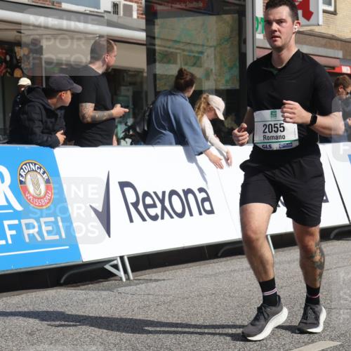 15.09.2024 - PSD Bank Halbmarathon Michael Strokosch http://msf.ph/oto/7075424 15.09.2024 12:15:43 Ziel 985, 2055, 2123, 2289, 2855, 3509 meine-sportfotos.de