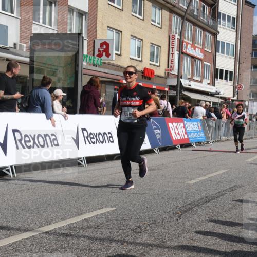 15.09.2024 - PSD Bank Halbmarathon Michael Strokosch http://msf.ph/oto/7075441 15.09.2024 12:15:44 Ziel 985, 2055, 2123, 2289, 2855, 3509 meine-sportfotos.de