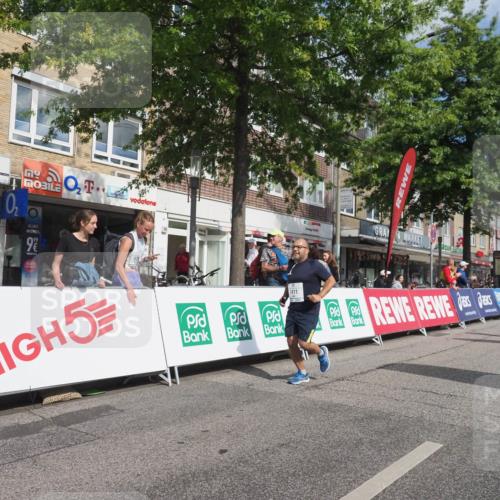 15.09.2024 - PSD Bank Halbmarathon Miley Keyser http://msf.ph/oto/7075464 15.09.2024 12:32:46 Ziel 2411, 2414, 3045, 3358, 3368 meine-sportfotos.de