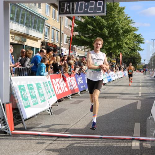 15.09.2024 - PSD Bank Halbmarathon Strokosch-Dieckow http://msf.ph/oto/7075466 15.09.2024 11:11:20 Ziel 513, 518, 523, 524, 543 meine-sportfotos.de