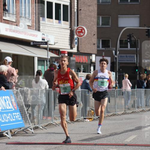 15.09.2024 - PSD Bank Halbmarathon Michael Strokosch http://msf.ph/oto/7075471 15.09.2024 11:06:42 Ziel 455, 459, 461, 471 meine-sportfotos.de