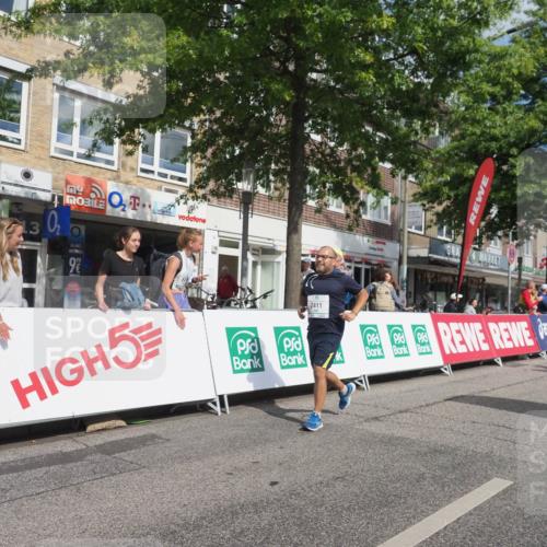 15.09.2024 - PSD Bank Halbmarathon Miley Keyser http://msf.ph/oto/7075472 15.09.2024 12:32:46 Ziel 2411, 2414, 3045, 3358, 3368 meine-sportfotos.de
