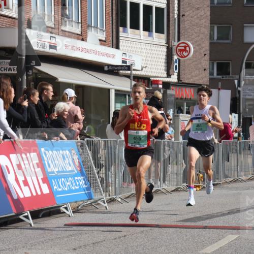 15.09.2024 - PSD Bank Halbmarathon Michael Strokosch http://msf.ph/oto/7075475 15.09.2024 11:06:43 Ziel 455, 459, 461, 471, 805 meine-sportfotos.de