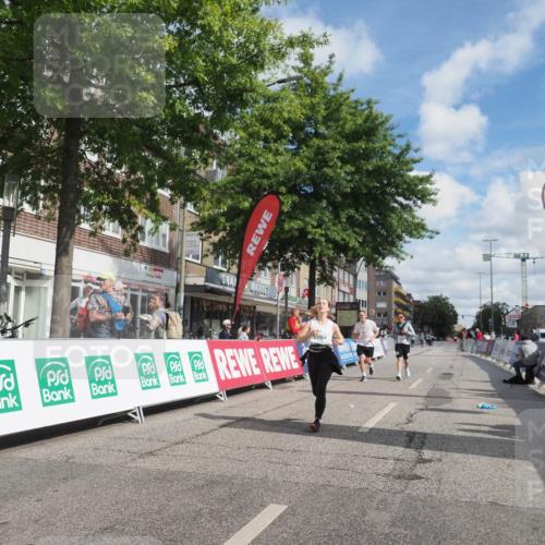 15.09.2024 - PSD Bank Halbmarathon Miley Keyser http://msf.ph/oto/7075488 15.09.2024 12:32:48 Ziel 2411, 2414, 2425, 3045, 3358, 3368 meine-sportfotos.de