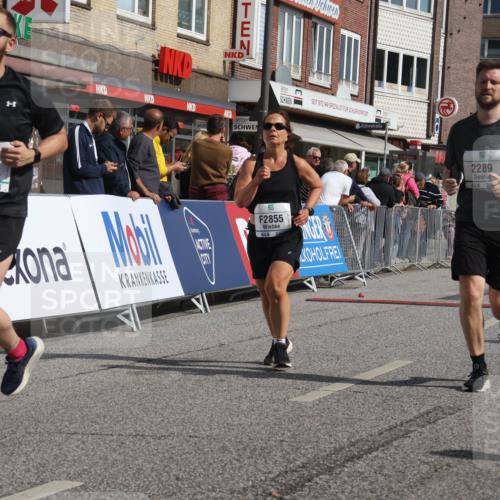 15.09.2024 - PSD Bank Halbmarathon Michael Strokosch http://msf.ph/oto/7075496 15.09.2024 12:15:51 Ziel 985, 2055, 2123, 2289, 2294, 2855, 3509 meine-sportfotos.de