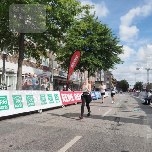 15.09.2024 - PSD Bank Halbmarathon Miley Keyser http://msf.ph/oto/7075497 15.09.2024 12:32:48 Ziel 2411, 2414, 2425, 3045, 3358, 3368 meine-sportfotos.de