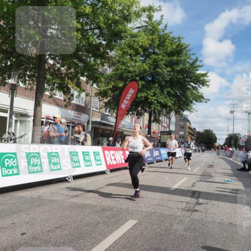 15.09.2024 - PSD Bank Halbmarathon Miley Keyser http://msf.ph/oto/7075505 15.09.2024 12:32:48 Ziel 2411, 2414, 2425, 3045, 3358, 3368 meine-sportfotos.de